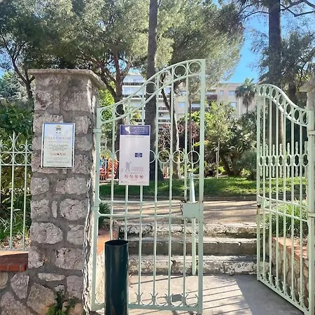 Juan Les Pins 2 Min Des Plages De Sable Antibes